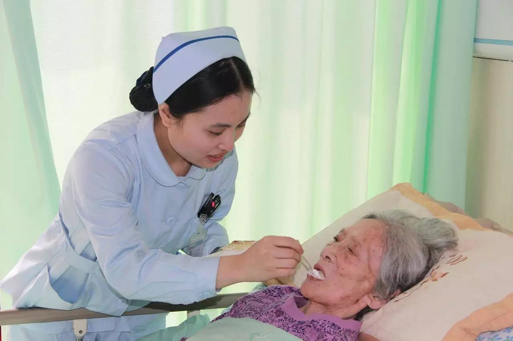 亲人去世之前几天有什么征兆,亲人去世前会有什么征兆吗