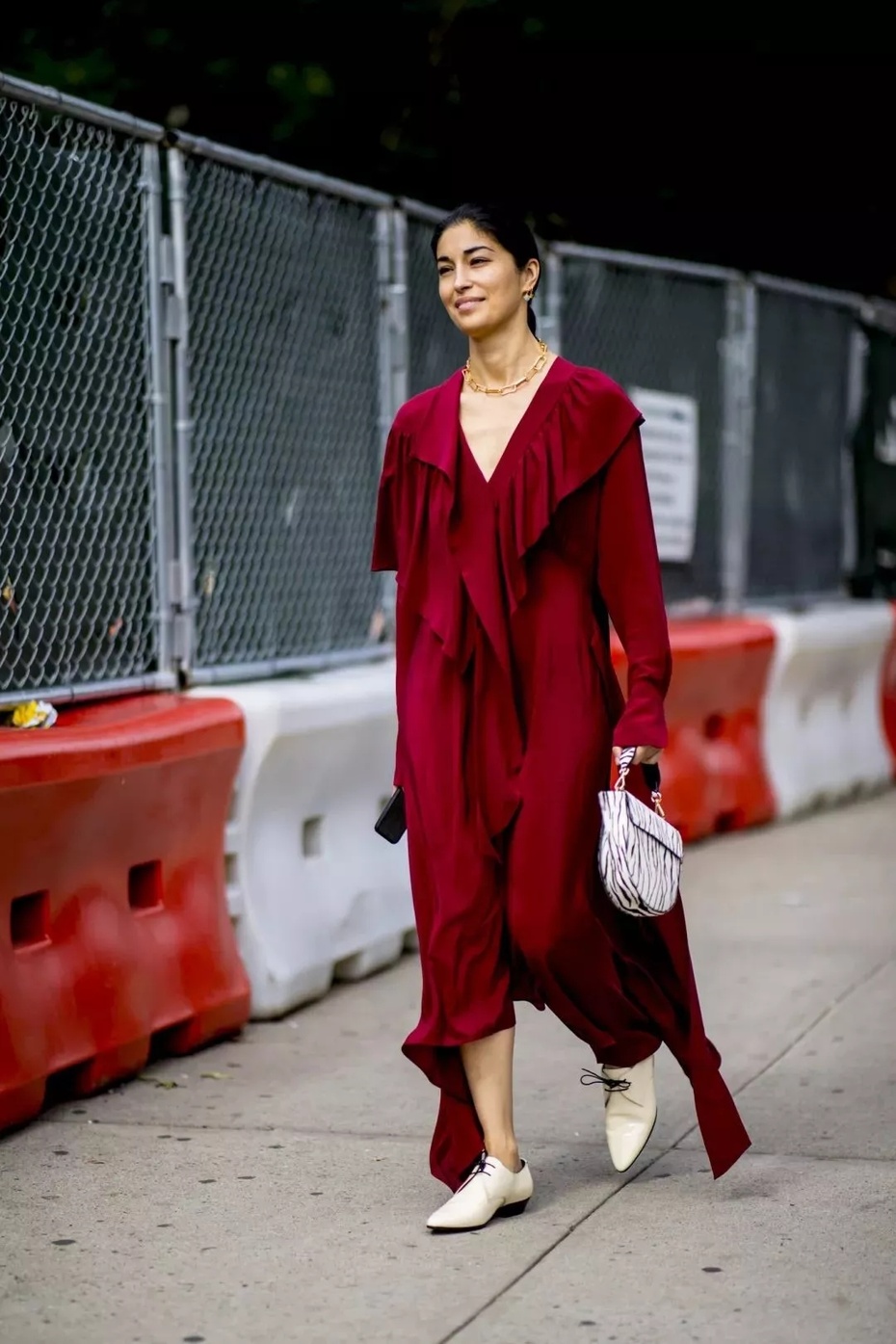 新中式红色日常穿搭,拒绝俗套的穿搭