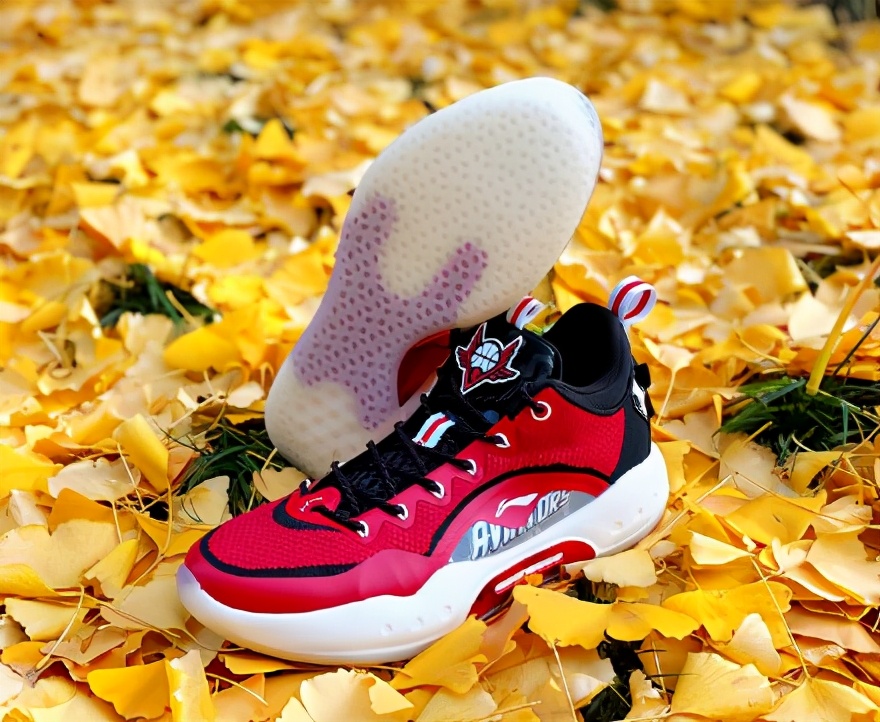 李宁驭帅14球队PE曝光！产品碾压耐克，就这CBA还不满意？