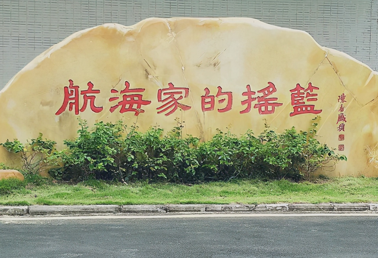 适合考公务员的广东民办本科学校,广东想考公务员报考哪个大学好