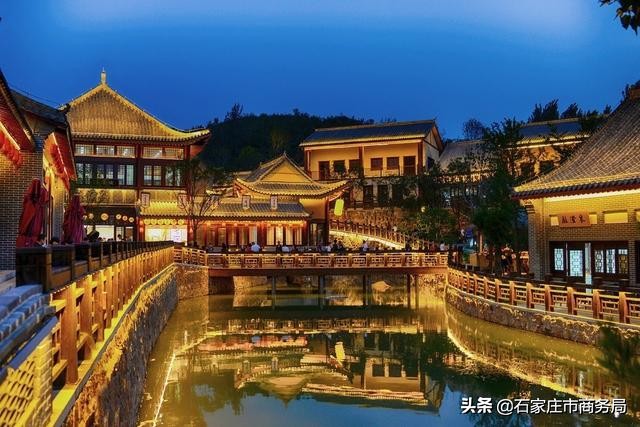 寰锋槑鍙ら晣绡濈伀,寰锋槑鍙ら晣绡濈伀鏅氫細