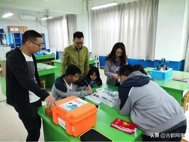 长安一中｜“人工智能”创新教育打造特点示范学校