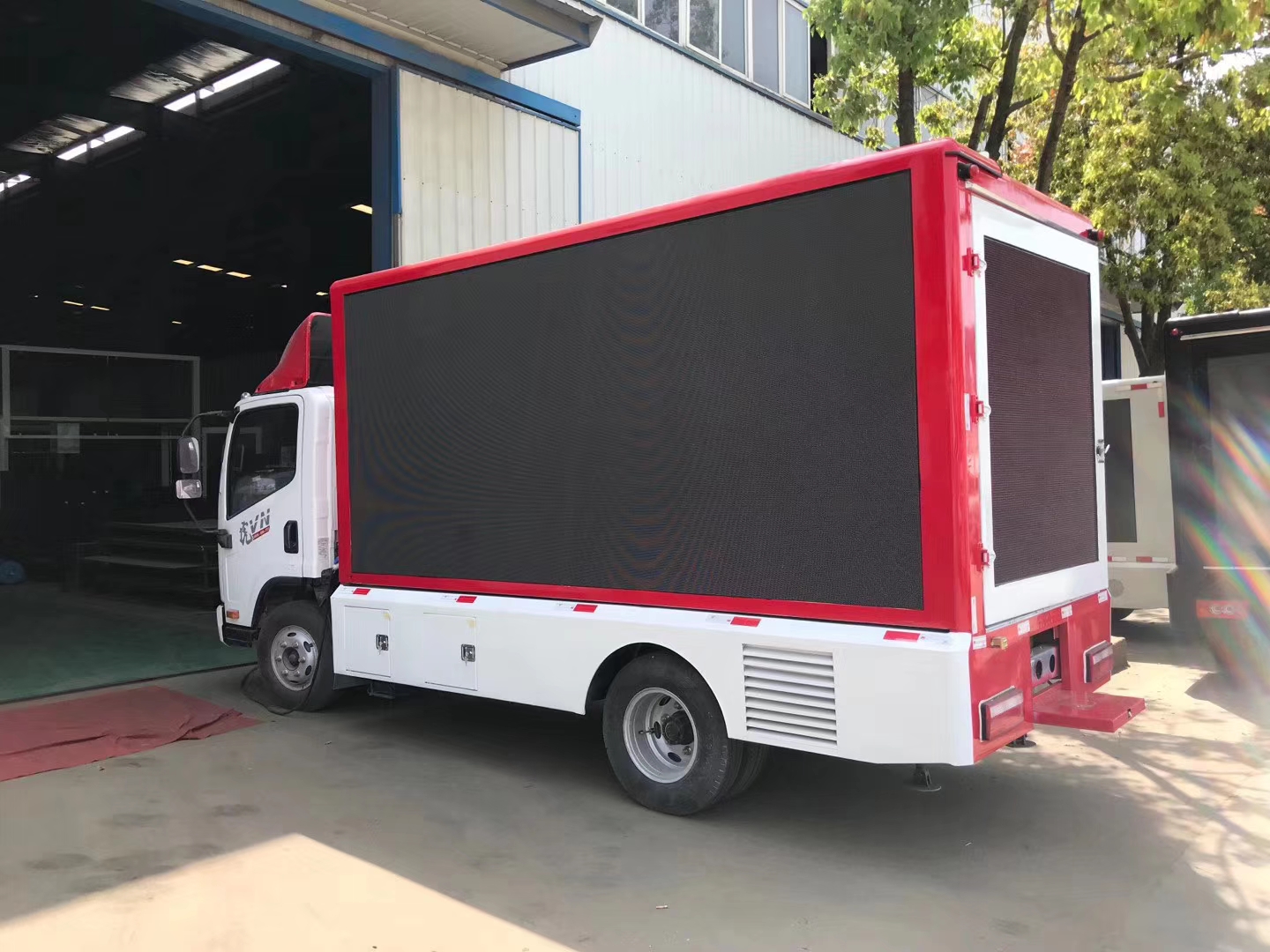 小型彩屏广告车,小型广告车多少钱一辆