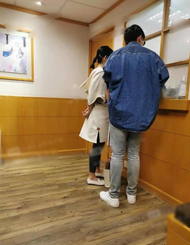 谢娜张杰二胎生了吗,谢娜产后和张杰合体秀恩爱