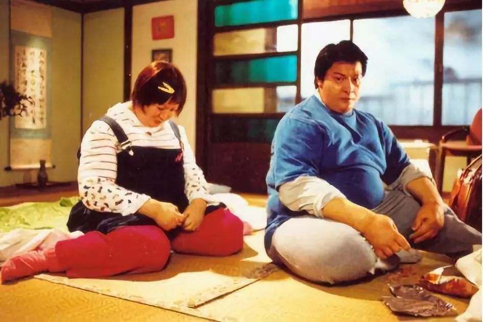 郑秀文在香港和王菲谁更火,郑秀文和王菲谁的地位高