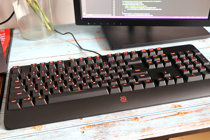 卓威gearceleritas键盘,玩游戏拼手速