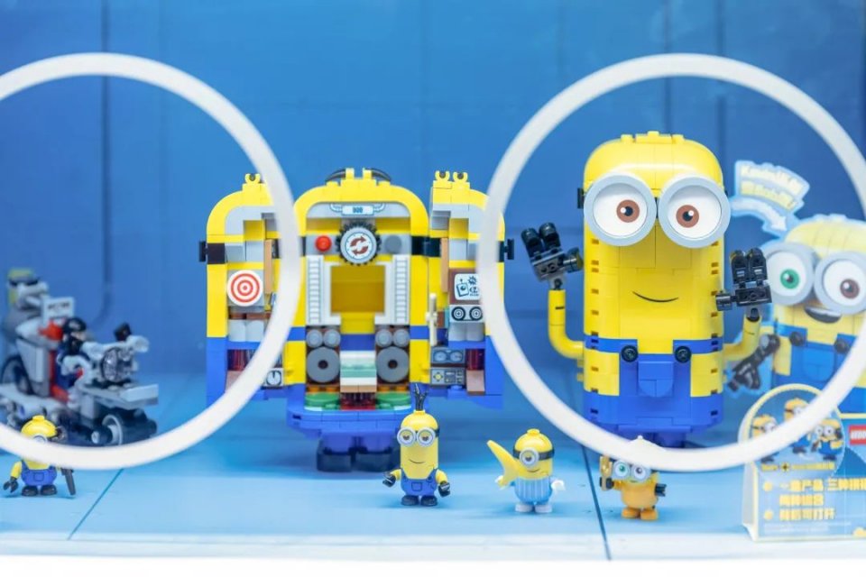 北京王府井乐高旗舰店视频,乐高王府井旗舰店定制小人