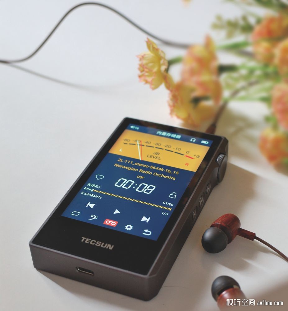 HIFI|品相品牌兼优的便携音乐系统：德生PD-60便携音乐*放播**器