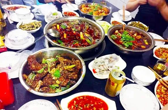 吃遍重庆100家苍蝇馆子,重庆解放碑附近苍蝇馆子前十名