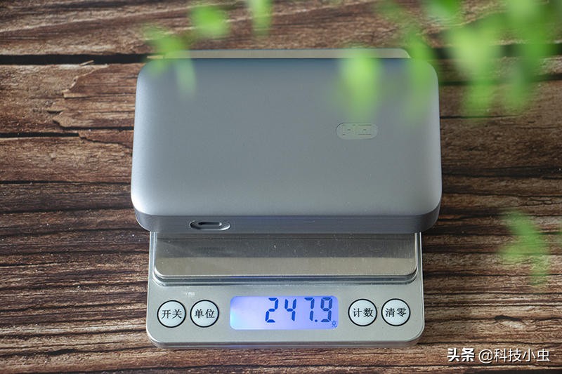 紫米最新65w充电宝评测,紫米充电宝双向快充测评