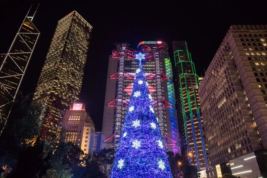 去香港看圣诞树攻略,香港中港城的圣诞树