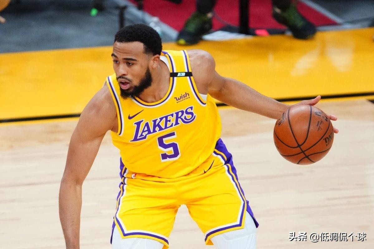 詹姆斯18到19赛季在湖人表现,22-23赛季詹姆斯怎么能进最佳阵容