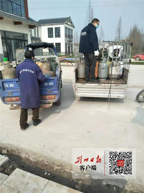 隔离期间，村里有了代购员