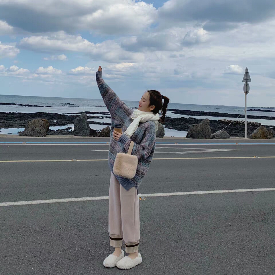 秋冬季美眉们必不可少时髦裤子，穿上特别减年龄又显瘦