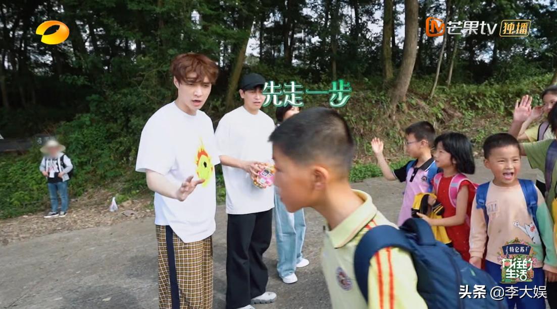 张艺兴如何看待吴亦凡事件,张艺兴怎么看待吴亦凡事件