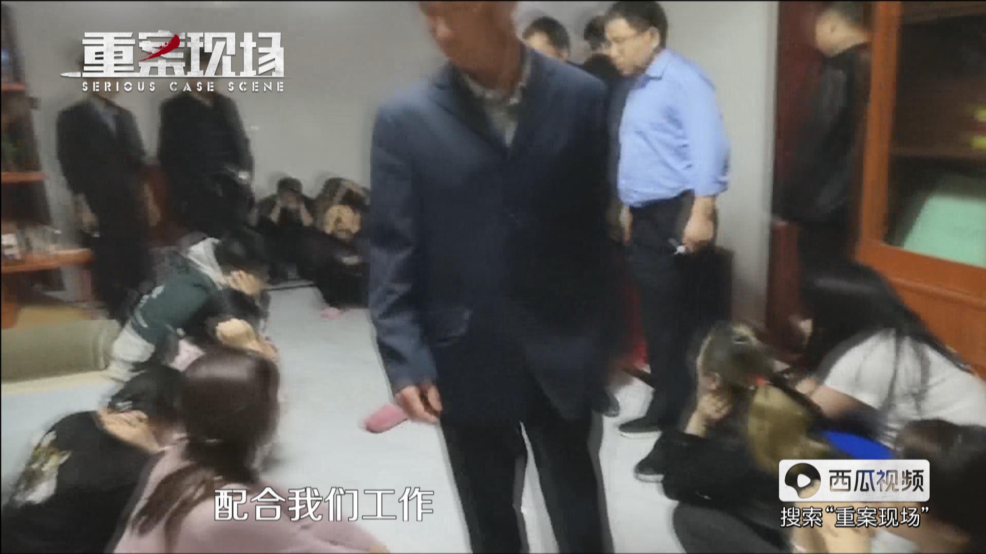 十多名小姑娘深陷诈骗策划，一天成功两单，不到一月诈骗数十万！小心兑换积分也有“诈”