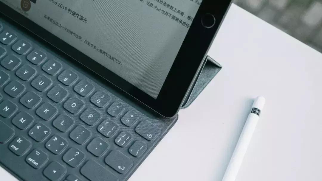 ipadair2和ipad2020哪个性价比高,ipad第10代10.9寸测评