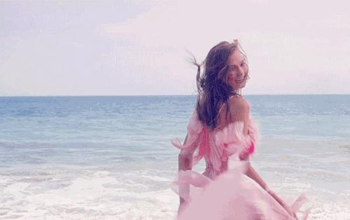 各属相适合穿什么颜色衣服,2022年各属相适合的颜色