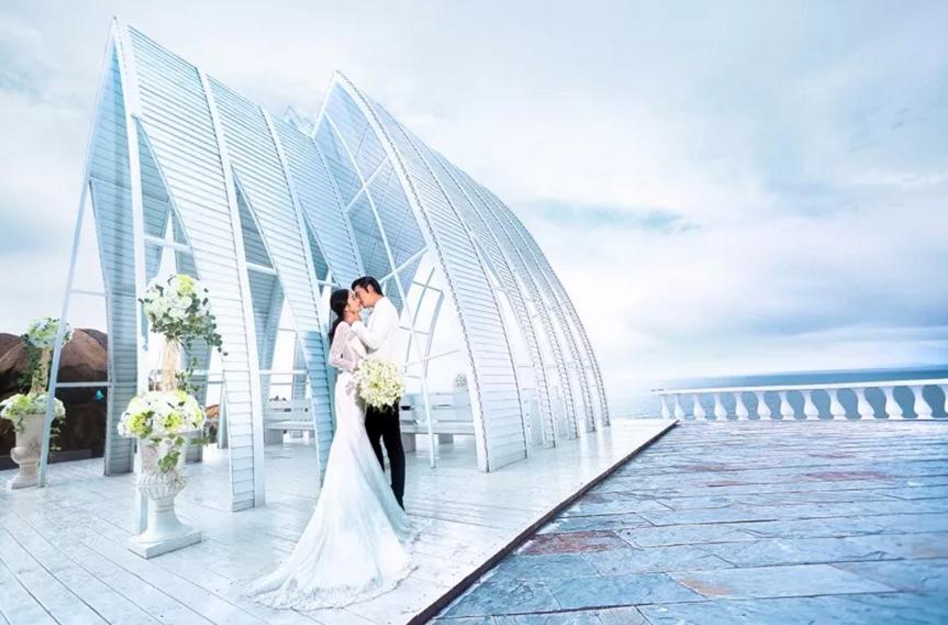 圣托里尼岛隐藏的生活,国内的圣托里尼岛