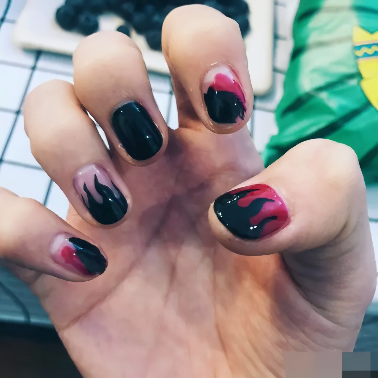 小鬼抽风,小鬼抽风名场面