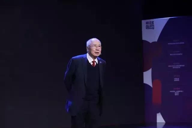 北大教授说中国足球,清华教授谈教育的三大误区