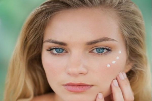 国产的眼霜哪种好用又便宜,十大公认好用的国产眼霜