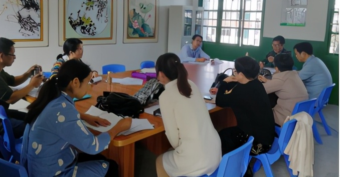 立足校情深入课堂教学视导助力发展——县教师进修校到侨中开展教学视导