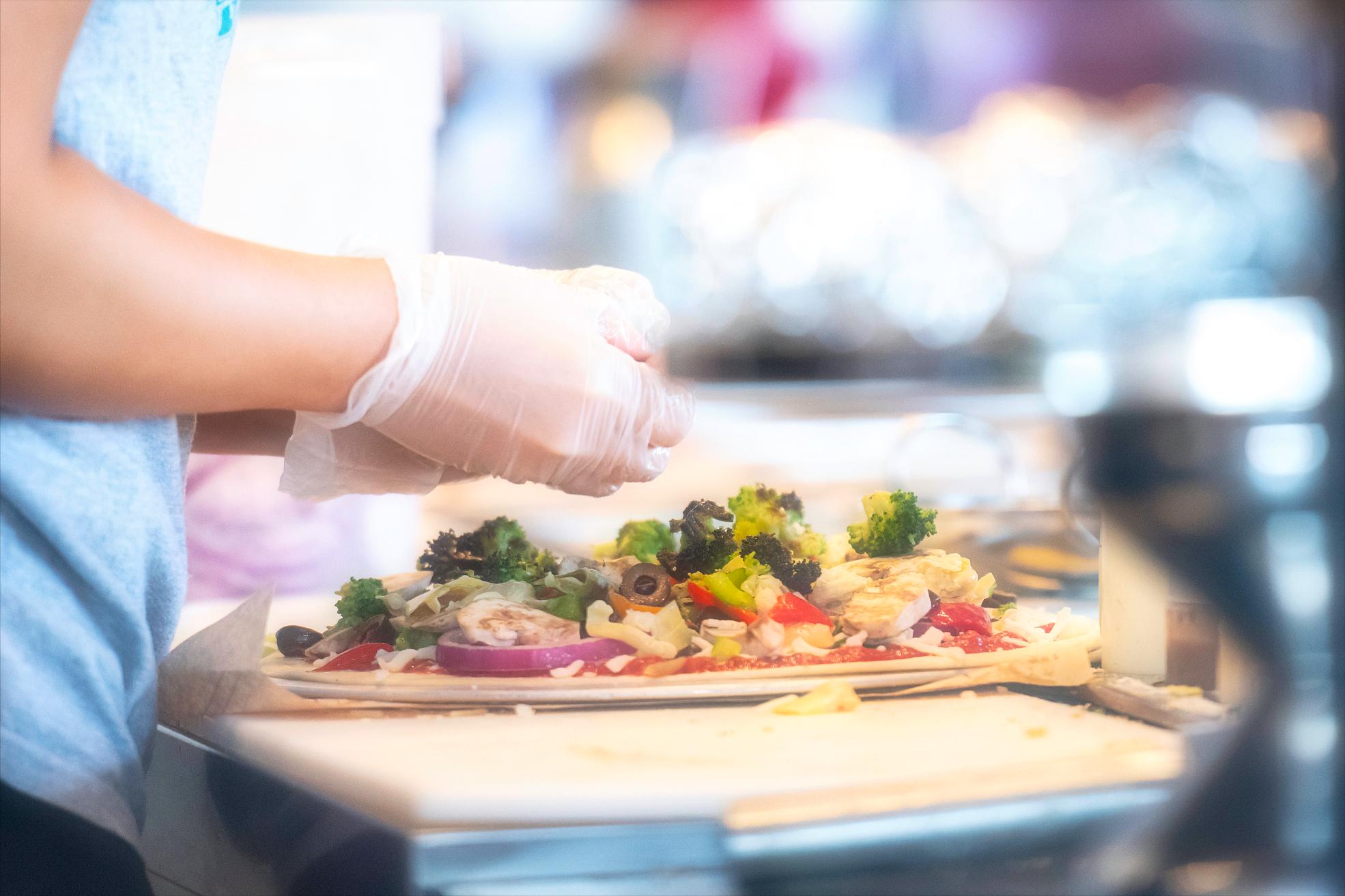 采收“夫妻创业”！小餐饮将会正遭到“野蛮人侵略”