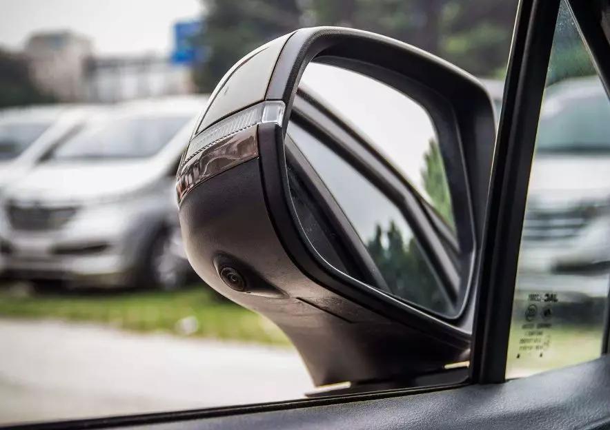 奥迪车钥匙打开方式,车钥匙忘车里了怎样才能打开车门