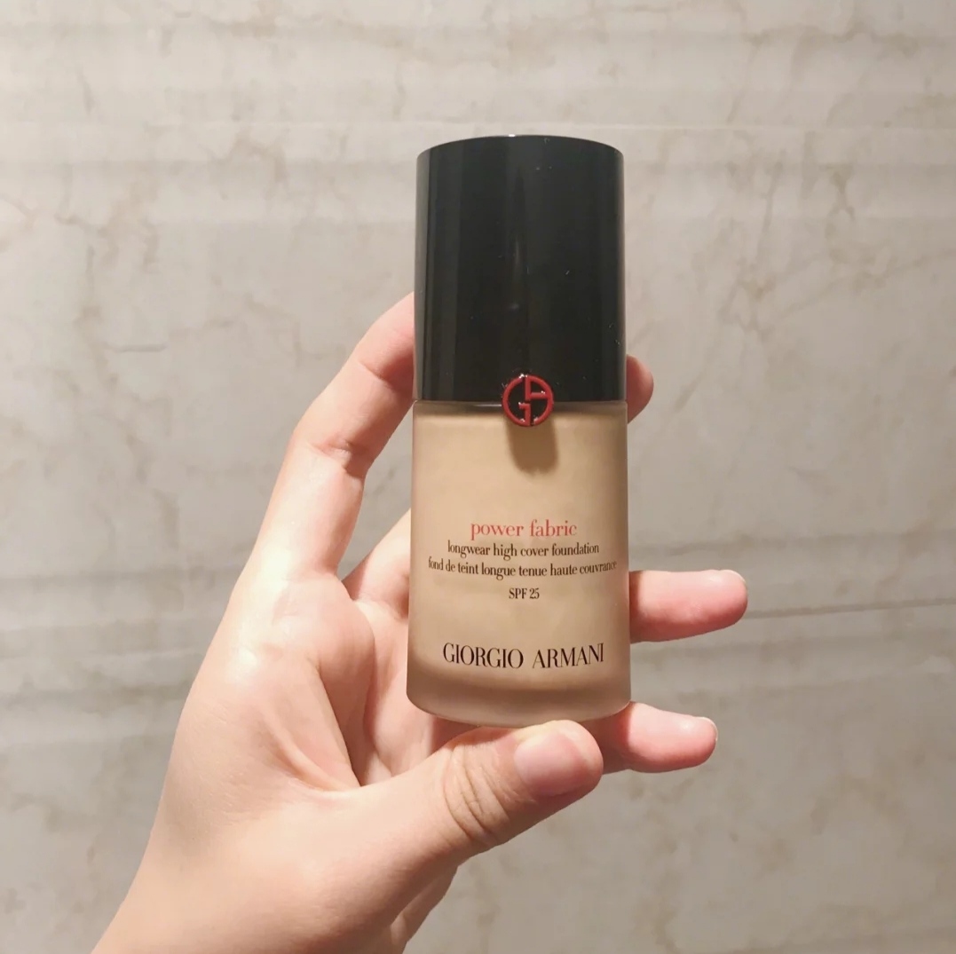 热门粉底液分享，迪奥水润，圣罗兰轻薄不卡粉，NARS抗氧化效果好