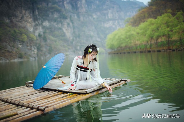 少女初遇*男美**就要以身相许，留下一首千古名作，堪称古今第一艳词