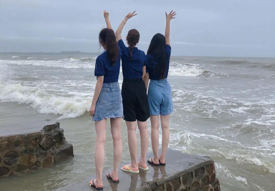 仲夏八月，和房掌门来一场说走就走的防城港金滩踏浪之行