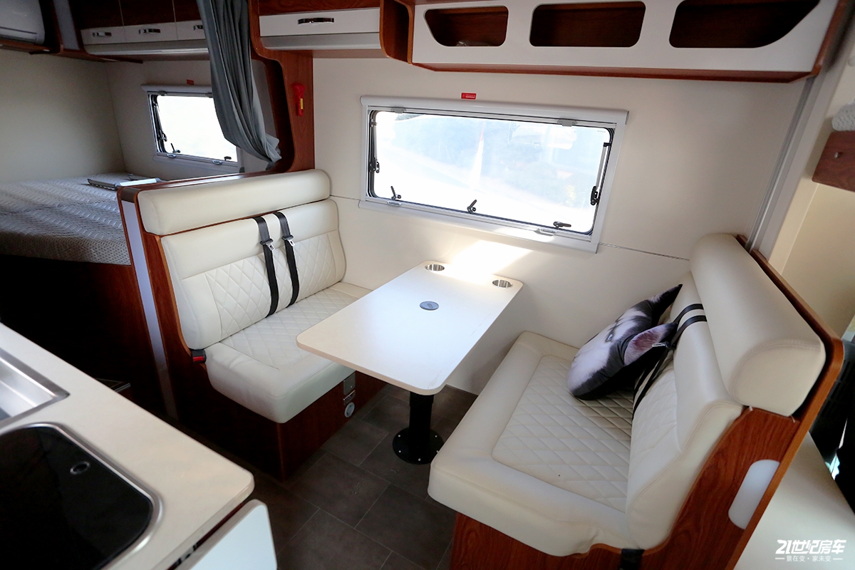 最便宜五十铃700p房车价格,2021款五十铃700p无疆四驱房车