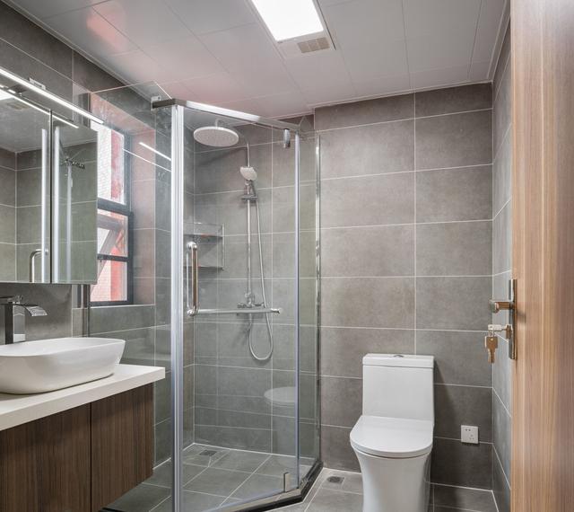 110平米毛坯房装饰卫生间干湿分区,蹲便干湿分区卫生间装修效果图