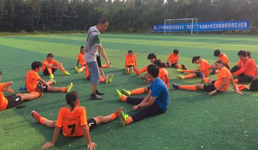 铿锵玫瑰中国女足夺冠精彩视频,铿锵玫瑰中国女足亚洲杯夺冠