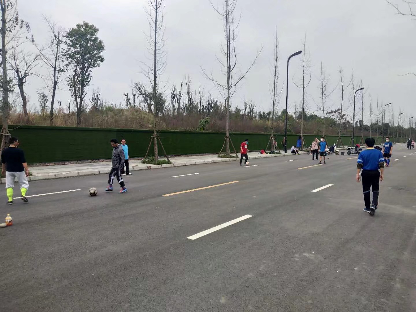 漫漫踢球路：疫情后的草根足球艰巨前行，行进了派出所！