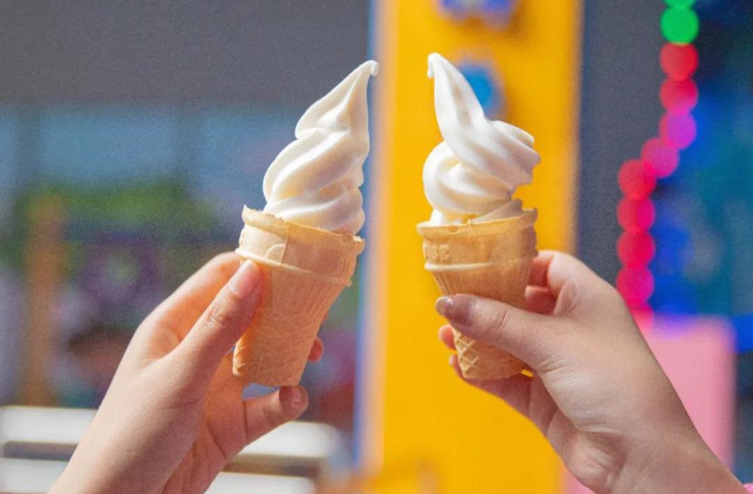 人气乐园游乐场亲子游玩,冬天游乐场室内游玩推荐