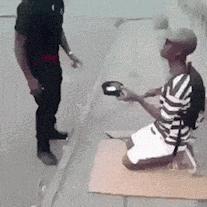 新娘开心的搞笑视频,搞笑gif开心一刻女司机上车