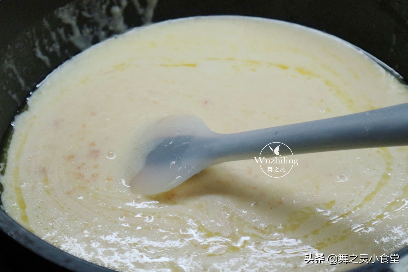 有纯纯的奶香和蛋香的奶黄包,奶黄包真的超好吃