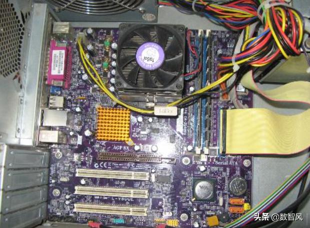 电脑点不亮的六个常见原因,电脑主机信号灯不亮是什么原因