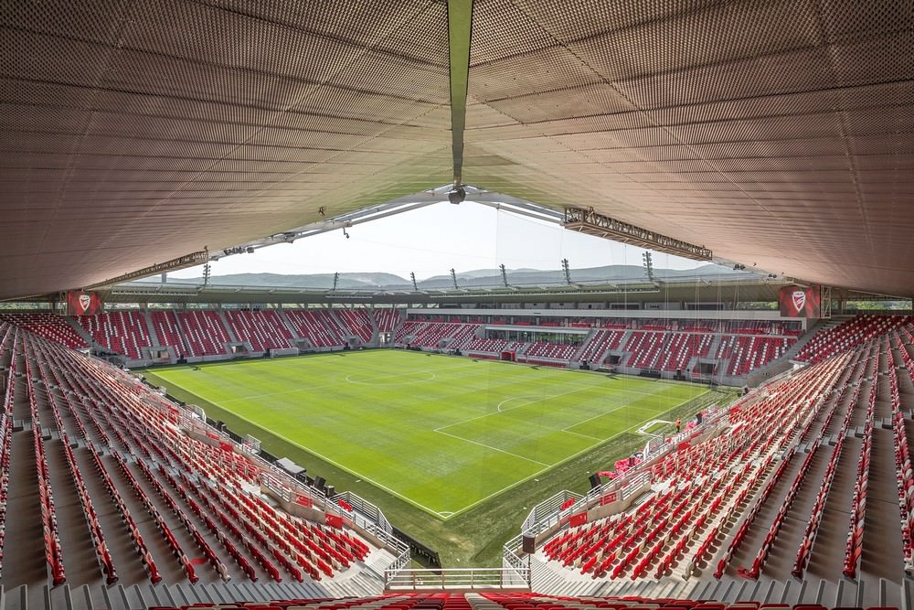 盘点那些球场的高能时刻,几何美学的顶级创意