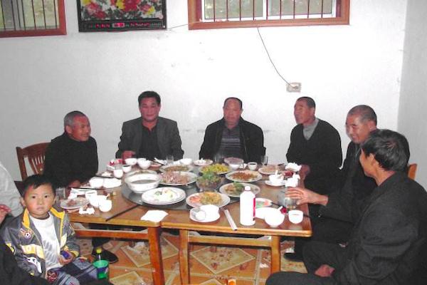 结婚送日子贴书都是带什么,农村结婚下礼婚书啥时间拿