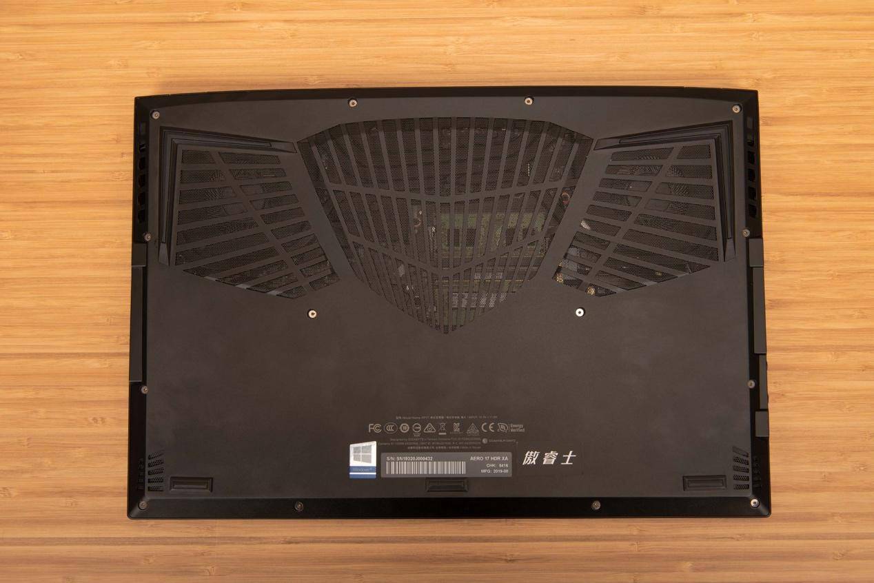 技嘉aero17深度评测,全新技嘉笔记本aero17
