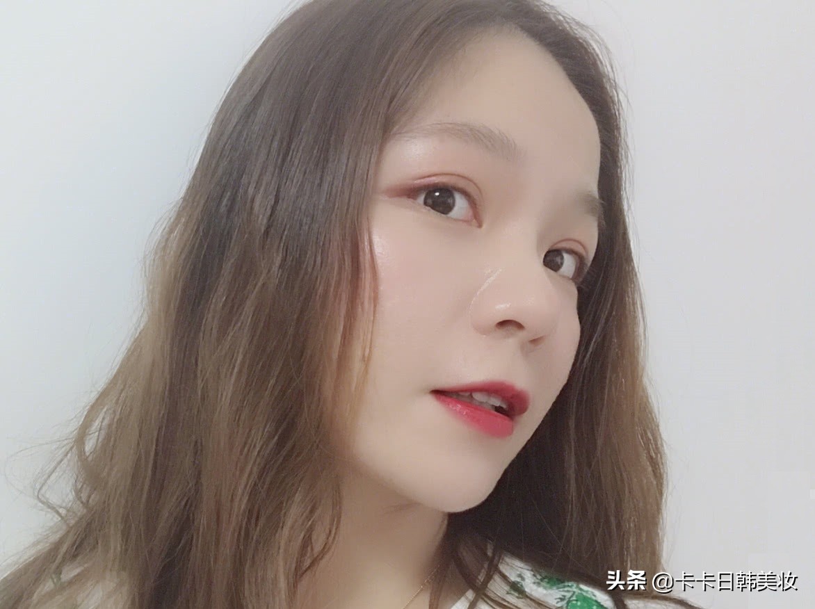 冷白皮冬季最好看的口红色号,tf口红白管橘调