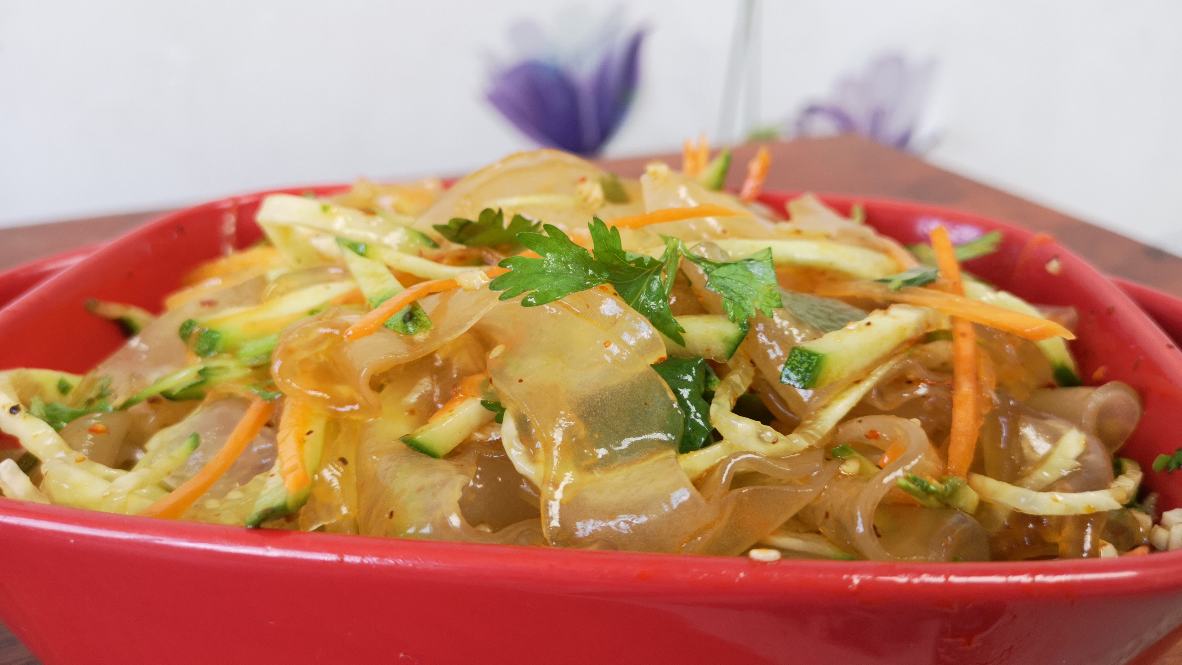 土豆淀粉做拉皮容易断,豌豆淀粉怎么做拉皮