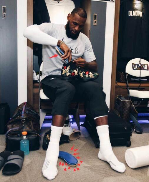 鞋子内里的鞋垫要怎么选,鞋子里的秘密有多少呢