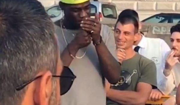 巴洛特利巴神视频,巴神巴洛特利庆祝动作