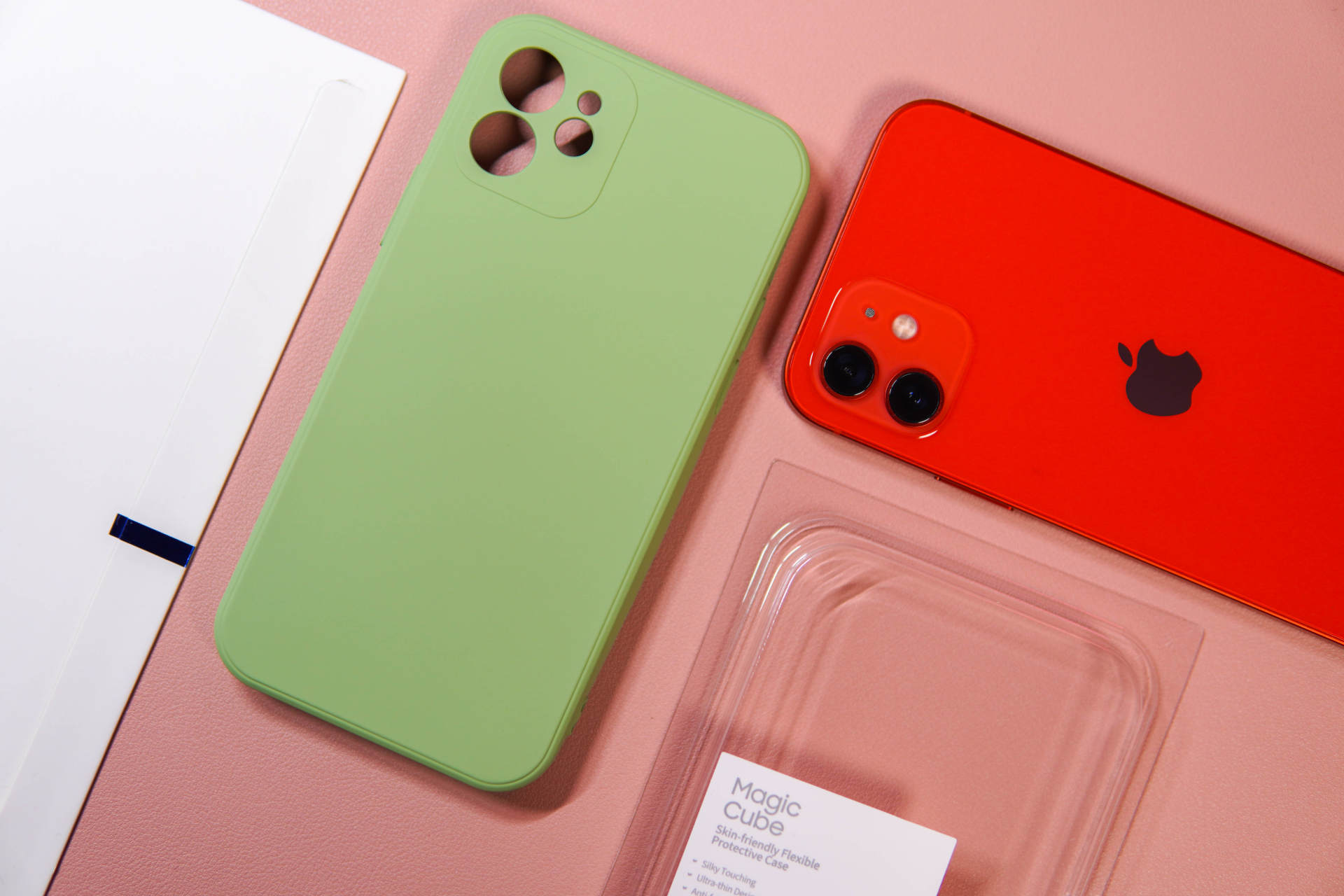 iphone12钢化膜黑边好还是透明好,iphone12mini背面有钢化膜么