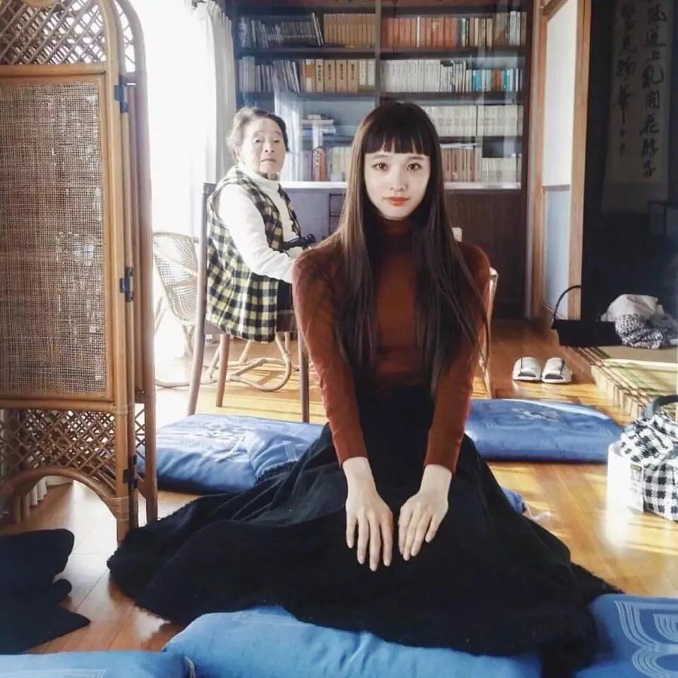 发际线显高脸有点长适合什么刘海,美人尖额头短菱形脸适合什么刘海