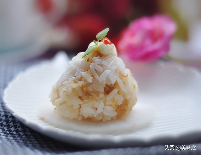 简单又好吃的饭团的做法,好吃饭团的家常做法